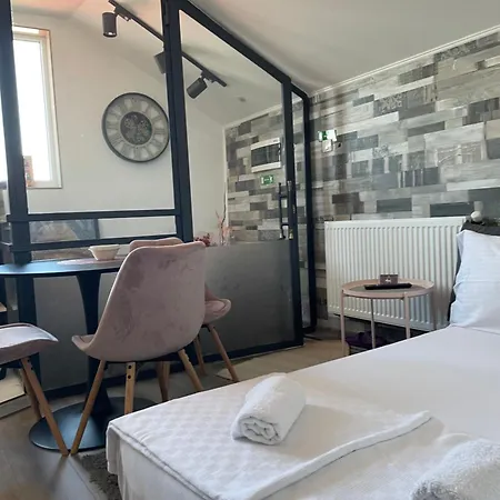 Myhome2 Apartamento *